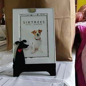 Doggie picture frame